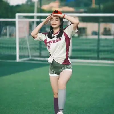 段彤